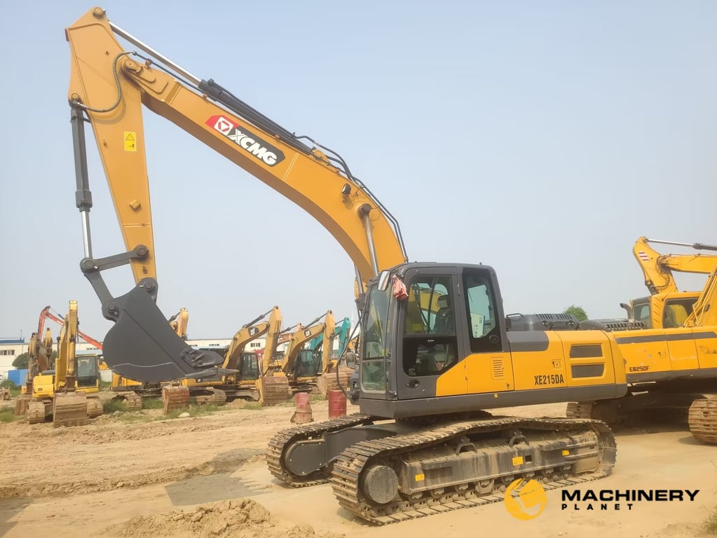 XCMG XE215DA Crawler Excavator Used Good Condition For Sale XE215DA 2018 1 Crawler Excavators image 2