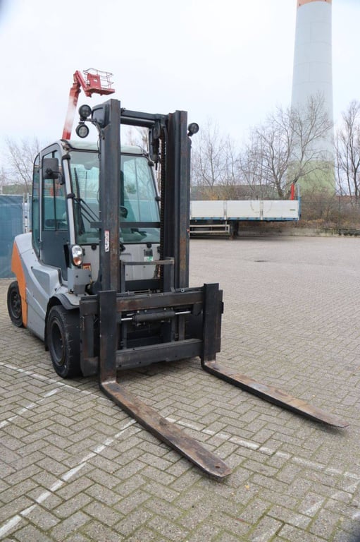 Forklift Still RX70-50 LPG 5000kg 2014 2014 Still RX70-50 2014 1 Forklift image 7