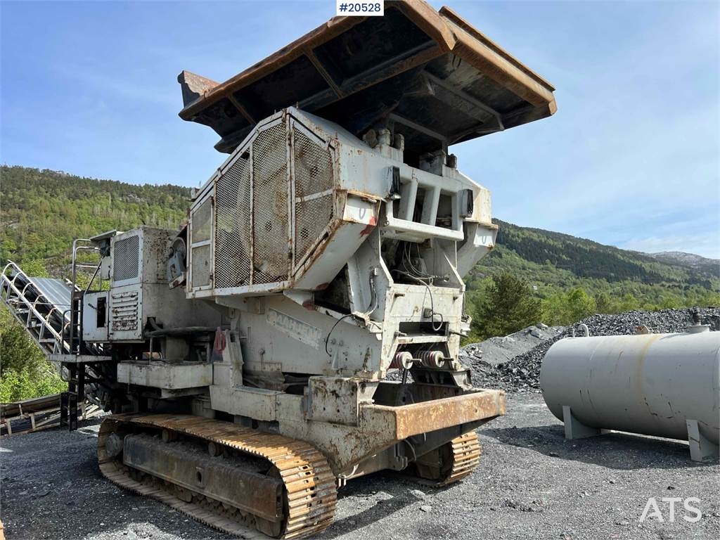 Haahjem ctc 110 crusher w/side conveyor and screen. WATCH 1986 20528 Haahjem ctc 110 crusher w/side conveyor and screen. W...