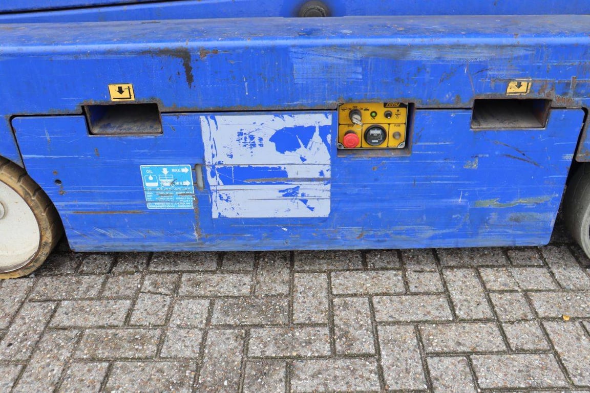 Scissor lift Airo XS7E Electric 8.0m 2012 2012 AIRO X14EV 2012 1 Scissor Lifts image 14