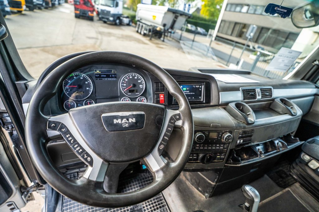 MAN TGX 18.540 XL BLS - 4X4H + KIPHYDR. 2012 E64691 TGX 18.540 XL BLS - 4X4H + KIPHYDR. 2012 1 image 13
