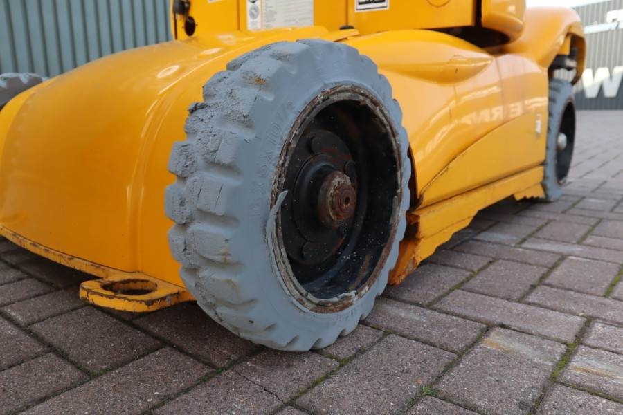 Haulotte STAR 10 Electric, 10m Working Height, 3m Reach, 20 2011 HAULOTTE - STAR 10 - 63011 STAR 10 Electric, 10m Working ...