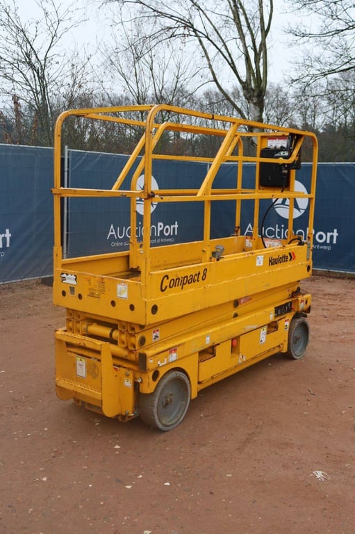 Scissor lift Haulotte Compact 8 Electric 8m 2012 2012 Compact 8 2012 1 Scissor Lifts image 9