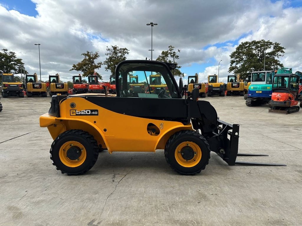 JCB 520-40 Diesel 36.3kW Telehandler 2018 2018 520-40 2018 1 image 5