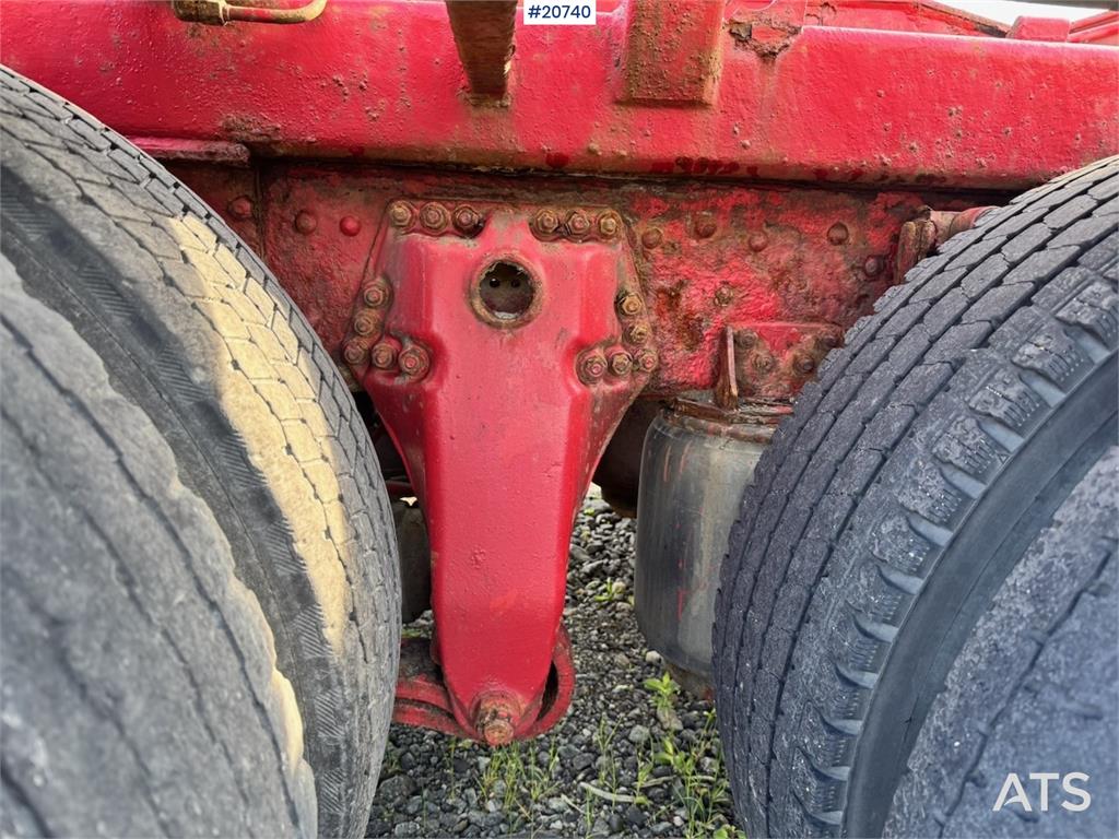 Scania R124 Hook truck. Partial Rep. object. 1997 20740 R124 Hook truck. Partial Rep. object. 1997 1 image 13