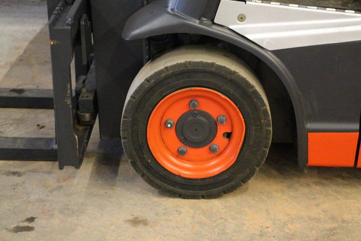 Forklift Linde E16 Electric 1600kg 4.62m E16 1 Forklift image 14