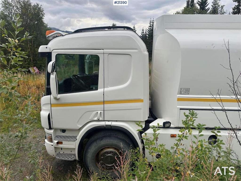 Scania R380 6x2 tanker truck with eurotank body. 2009 21390 R380 6x2 tanker truck with eurotank body. 2009 1 image 3