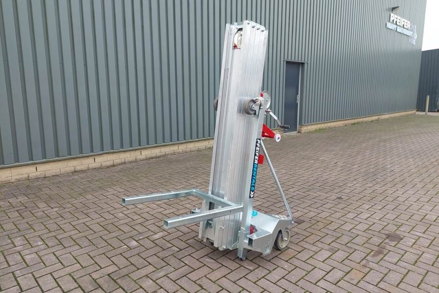 AlpLift Large 620 Material Lift, Valid inspection, 2023 ALPLIFT - Large 620 - 61490 Alplift Large 620 Material Lift, Valid...