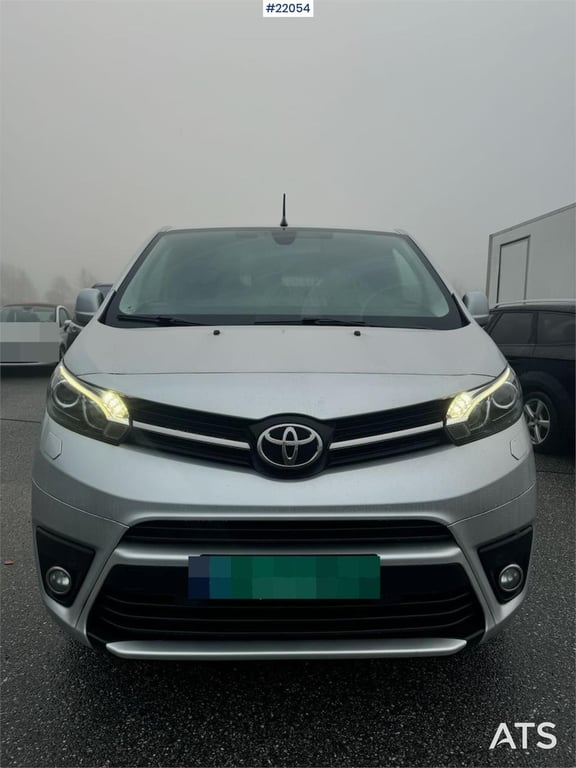 Toyota Proace 4x2 Van WATCH VIDEO 2018 22054 Proace 4x2 Van WATCH VIDEO 2018 1 Closed vans image 19