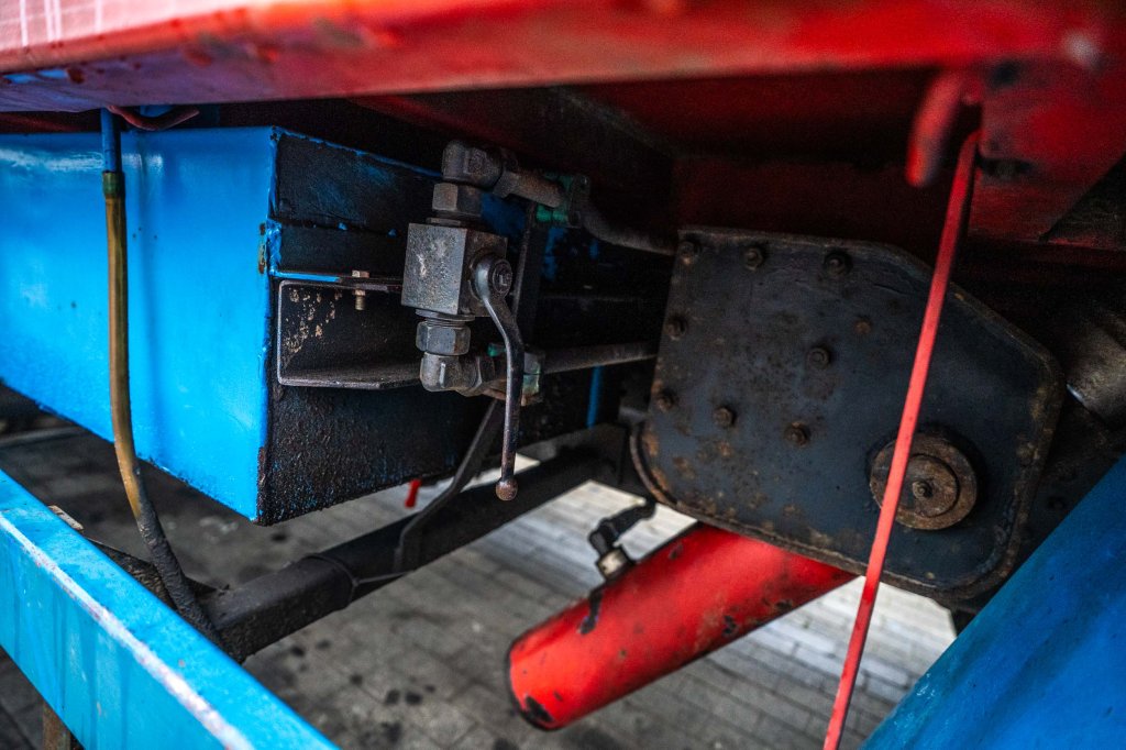 MAN 33.422 DF + HIAB 220 C-5 1995 E65045 33.422 DF + HIAB 220 C-5 1995 1 image 9