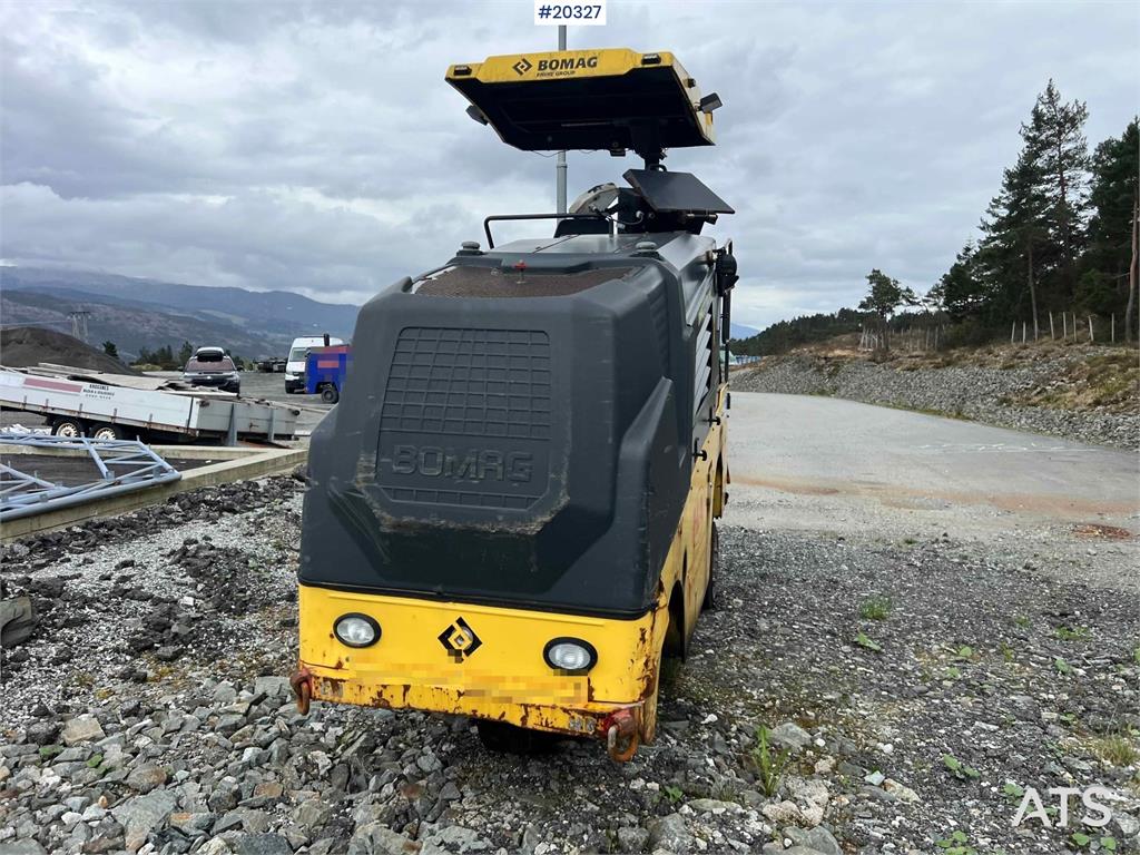 Bomag BM600/15 Asphalt milling machine. WATCH VIDEO 2013 20327 BM600/15 Asphalt milling machine. WATCH VIDEO 2013 1 image 3