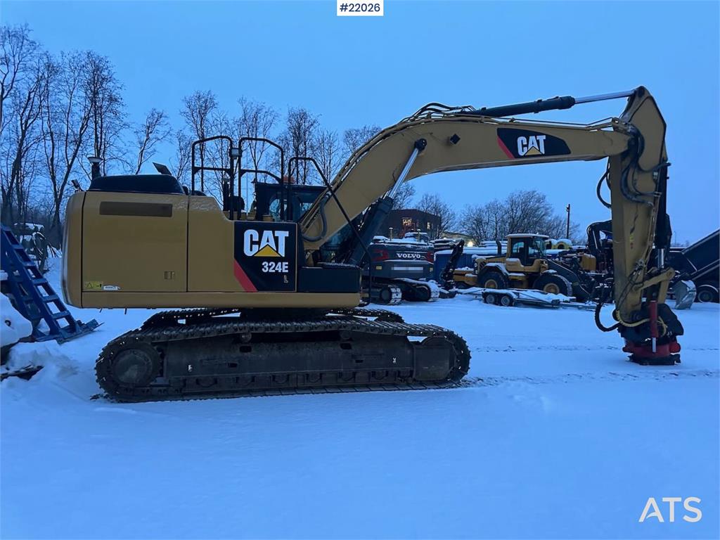 CAT 324E excavator with/ GPS and grading bucket. WATCH 2012 22026 324E excavator with/ GPS and grading bucket. WATCH 2012 ...
