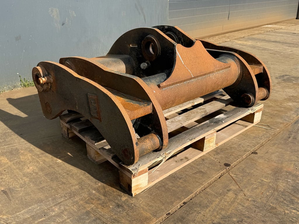 Caterpillar Cat Quick Coupler PW 70001777 Cat Quick Coupler PW 1 image 9