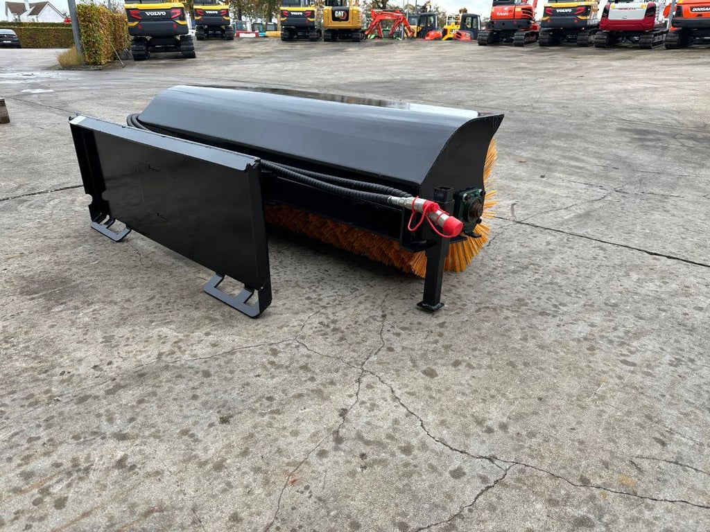 Brush Future FT-SE61 2024 New for Skid Steer Loader 2024 future FT-SE61 2024 0 image 3