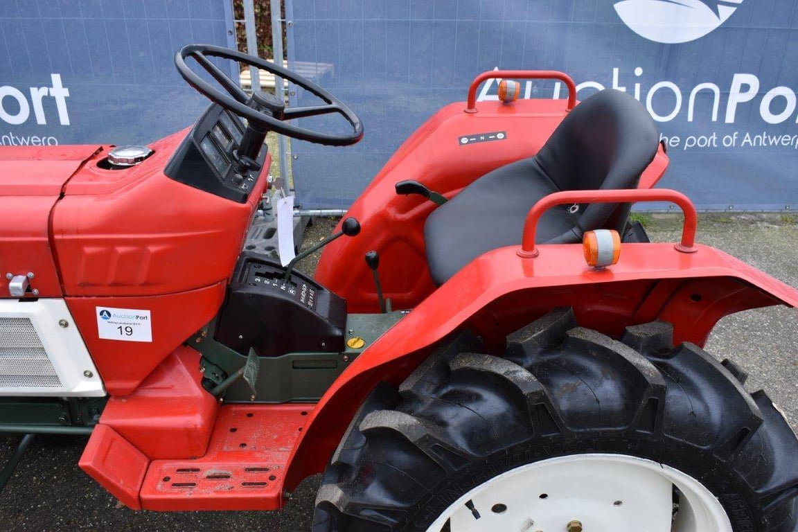 Mini tractor Yanmar YM1610 Diesel Refit YM1610D 1 Tractor Units image 14