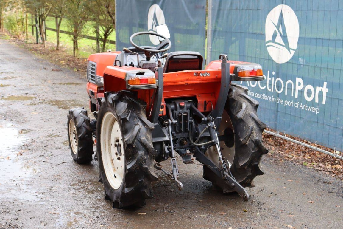 Mini tractor Kubota GL240 Diesel 24hp GL240 1 image 4