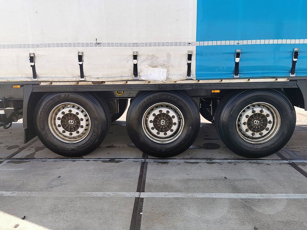 KRONE SDP 02 bär 2 tons taillift 2017 SDP 02 BÄR 2 TONS TAILLIFT 2017 1 image 10