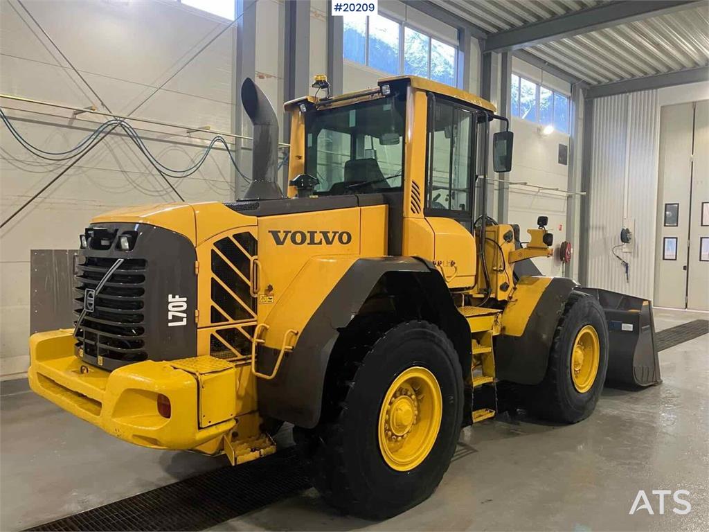 Volvo L70F wheel loader w/ bucket from 2021 2008 20209 L70F wheel loader w/ bucket from 2021 2008 1 Wheel Loaders image 4