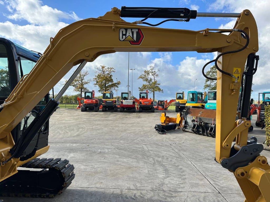 Crawler excavator Caterpillar 305.5E2 Diesel 2017 2017 305.5E2 2017 1 Crawler Excavators image 12