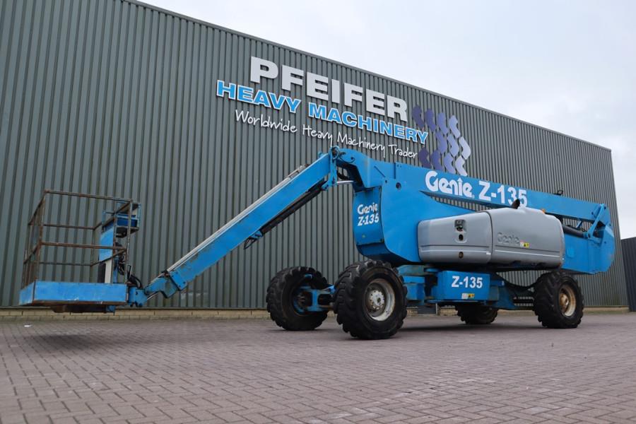 Genie Z135/70 Diesel, 4x4x4 Drive, 43m Lifting Height, 2 2006 GENIE - Z135/70 - 90348 Z135/70 Diesel, 4x4x4 Drive, 43m Lif...