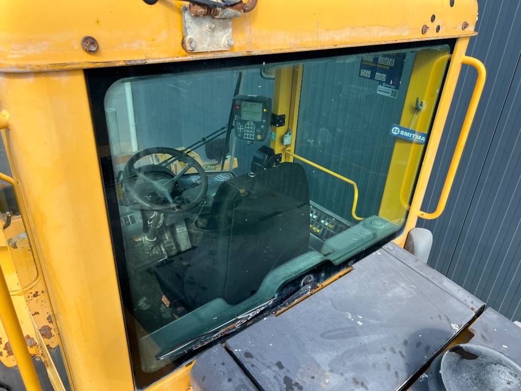 Volvo L60E 2004 208857 L60E 2004 1 Wheel Loaders image 6
