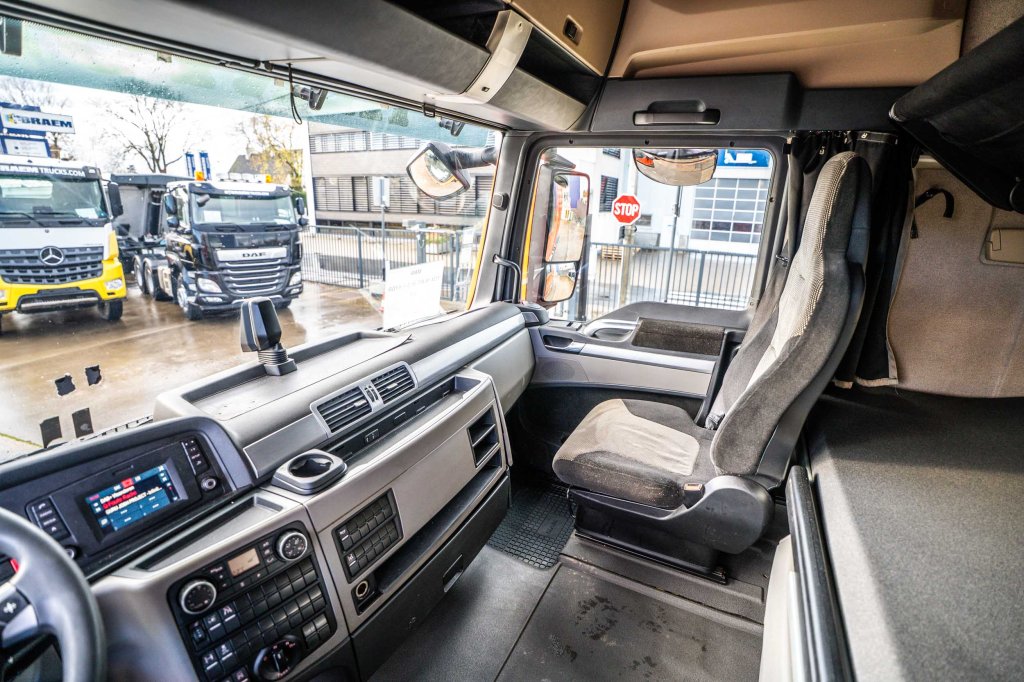 MAN TGX 18.470 XLX BLS+KIPHYDR. 2019 E64975 TGX 18.470 XLX BLS+KIPHYDR. 2019 1 image 12