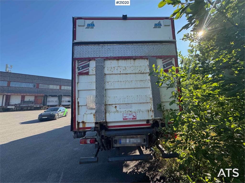 Mercedes-Benz Actros box truck with side opening! 2016 21020 Actros box with side opening! 2016 1 image 9