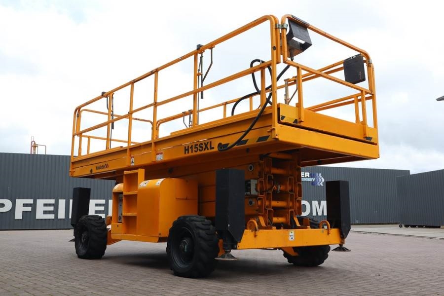Haulotte H15SXL Diesel, 4x4 Drive, 15m Working Height, 500k 2011 HAULOTTE - H15SXL - 62922 H15SXL Diesel, 4x4 Drive, 15m W...