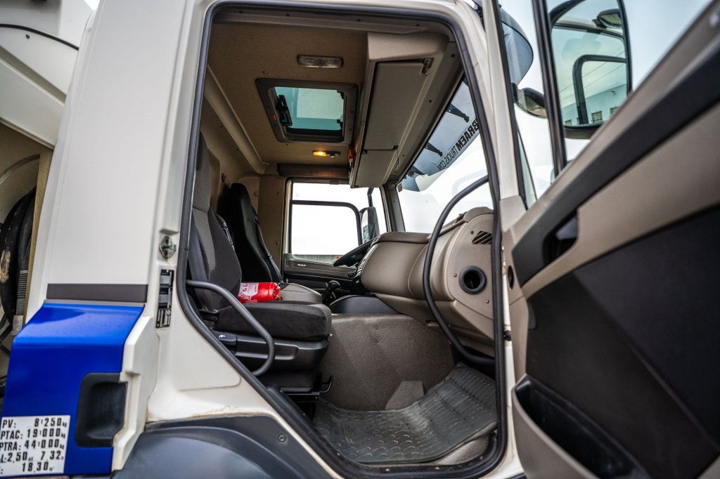 DAF CF 75 360 +ALU MAGYAR 13.500L /4COMP + INTARDER 2012 E65096 DAF 75 360 +ALU MAGYAR 13.500L /4COMP + INTARDER 2012 1 im...