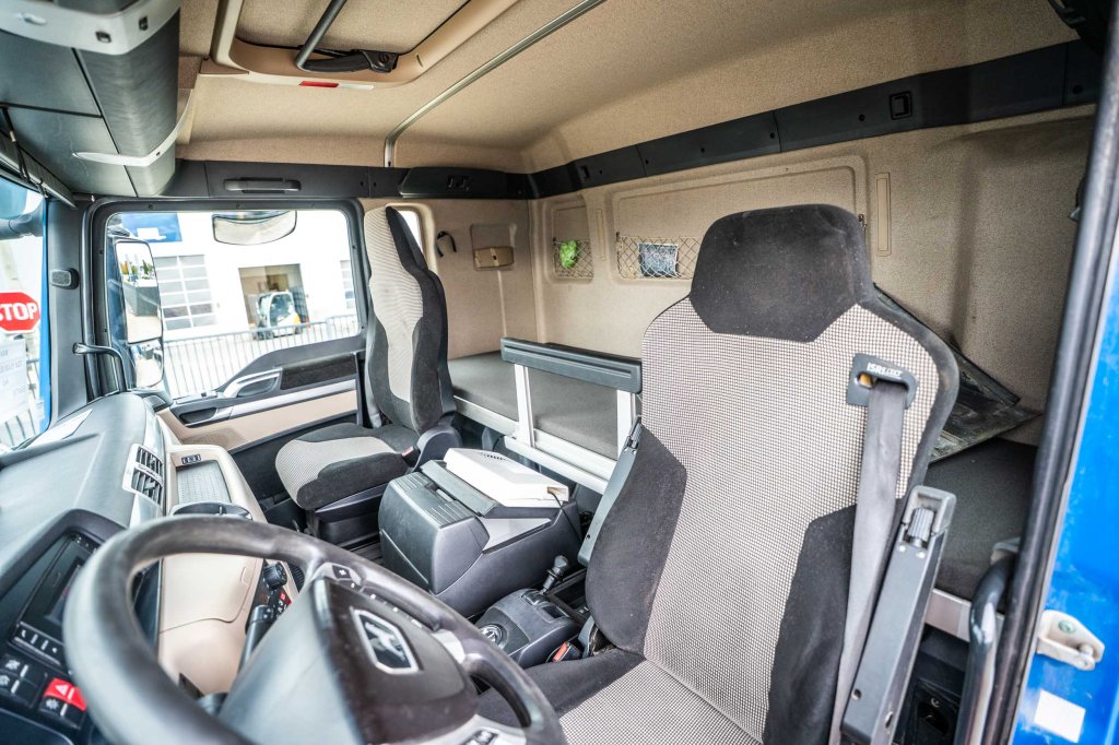 MAN TGX 18.420 XL BLS-INTARDER+HYDR. 2017 E64739 TGX 18.420 XL BLS-INTARDER+HYDR. 2017 1 image 8