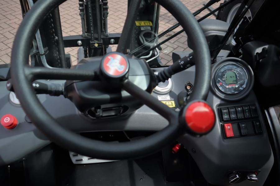 Manitou MC25-4 Valid Inspection, *Guarantee, Diesel, 4x4 D 2022 MANITOU - MC25-4 - 61570 MC25-4 Valid Inspection, *Guarant...