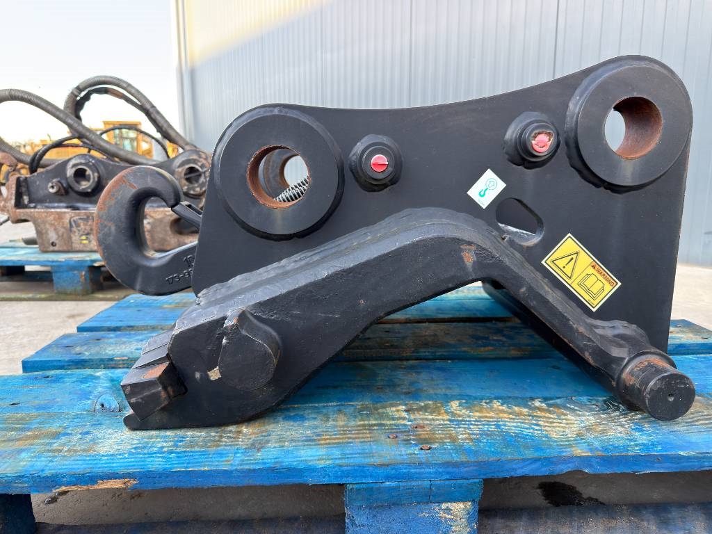 Heavy machinery product image - Image 8 of 15