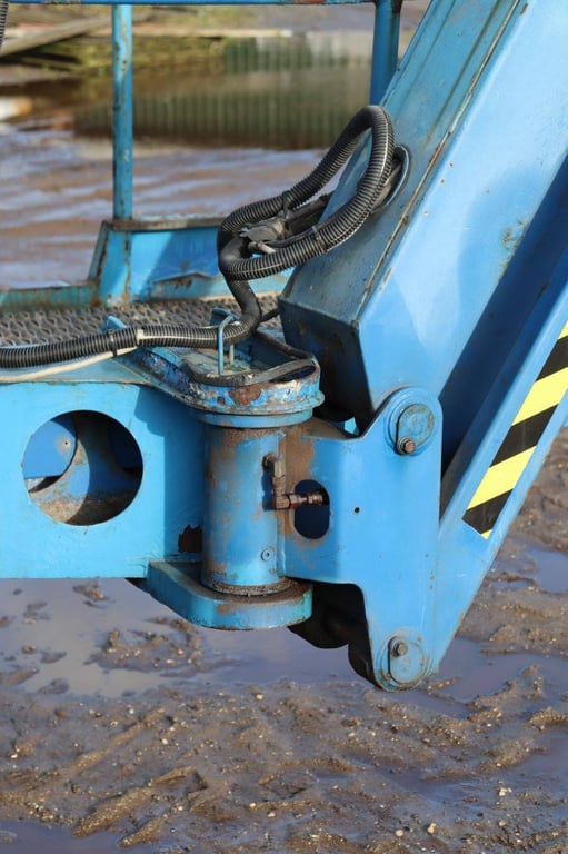 Telescopic boom lift UpRight SB80 Diesel 26.4m SB80 1 image 15