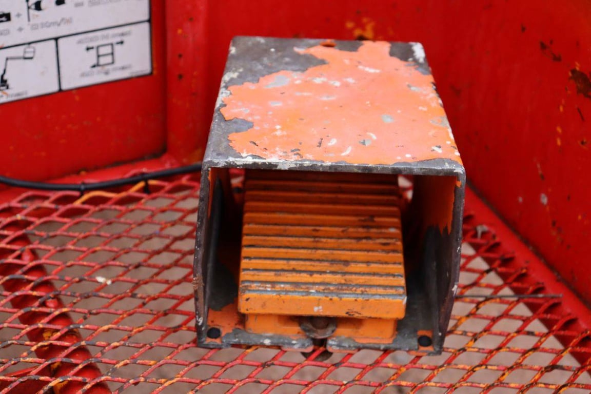 Mast lift ATN PIAF 880R Electric 8.8m 2015 2015 ATN PIAF 880R 2015 1 image 13