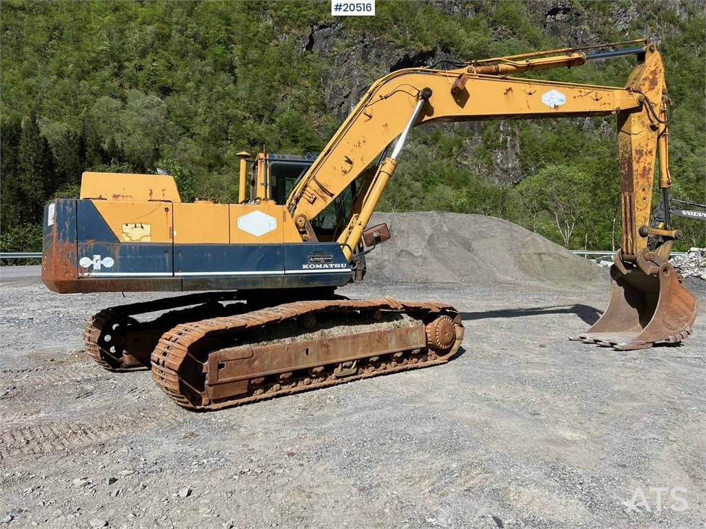 Komatsu PC200-3 Excavator W/ Toothed Bucket. WATCH VIDEO 1998 20516 PC200-3 Excavator W/ Toothed Bucket. WATCH VIDEO 1998 ...