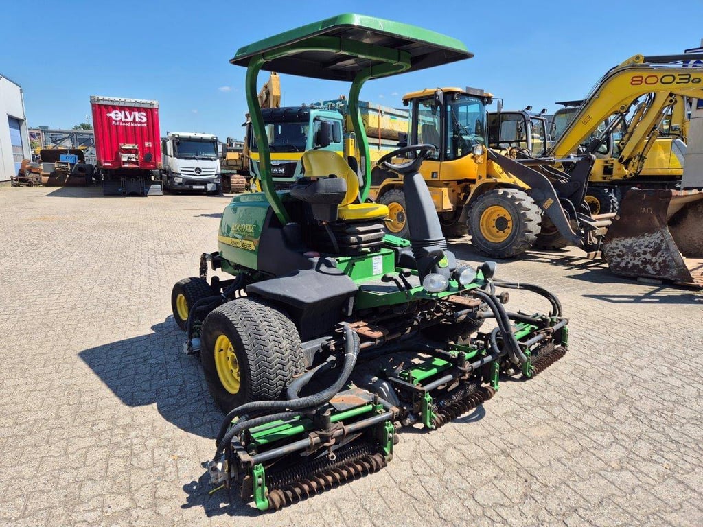 John Deere 8700 PC FM Diesel Riding Mower 2010 8700 PC FM 2010 1 image 3