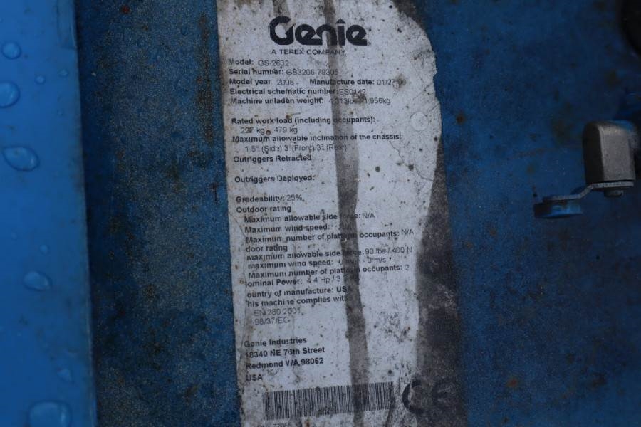 Genie GS2632 Electric, Working Height 10m, 227kg Capacit 2006 GENIE - GS2632 - 62759 GS2632 Electric, Working Height 10m, ...