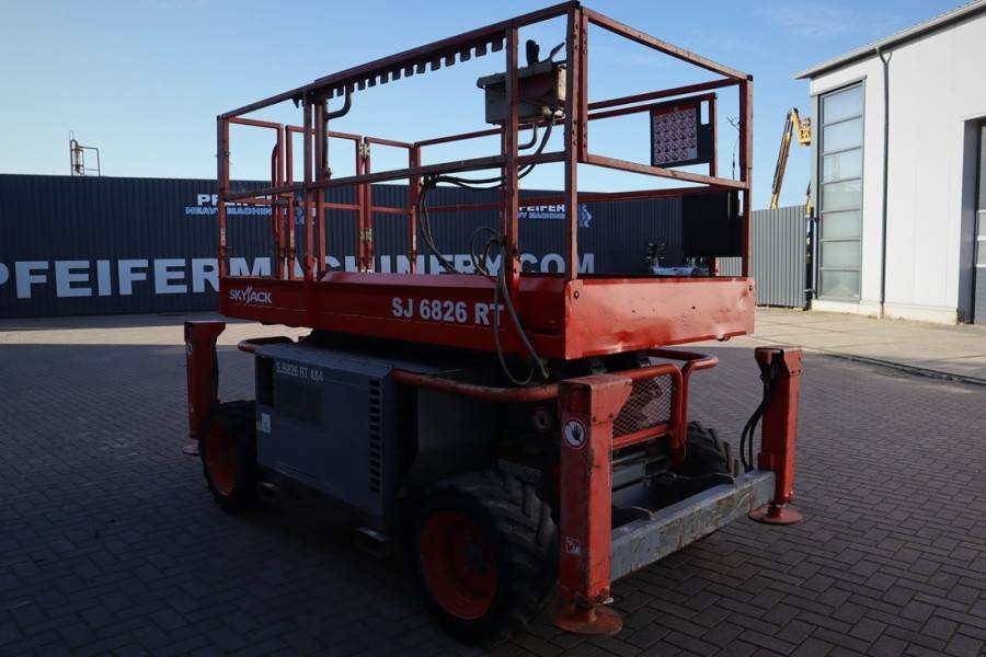 SkyJack SJ6826 Diesel, 4x4 Drive, 10m Working Height, 567k 2014 SKYJACK - SJ6826 - 62024 SJ6826 Diesel, 4x4 Drive, 10m Wor...