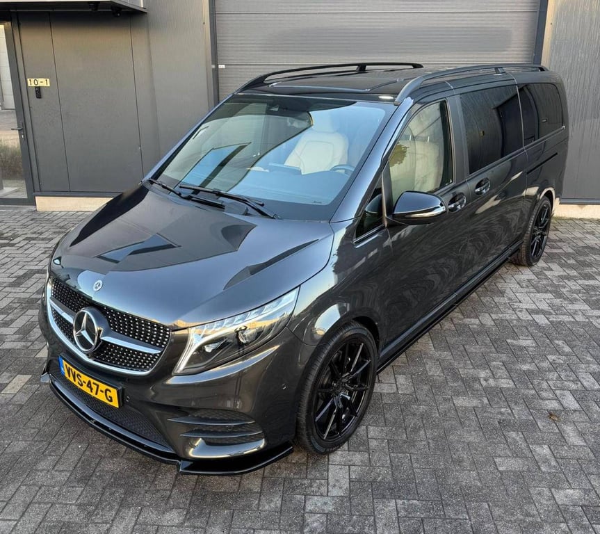 Mercedes-Benz V300 d Automatic business class AMG pack Diesel 2023 2023 V-Klasse (W447) _ V300 d Automatic AMG-pack 2023 1...