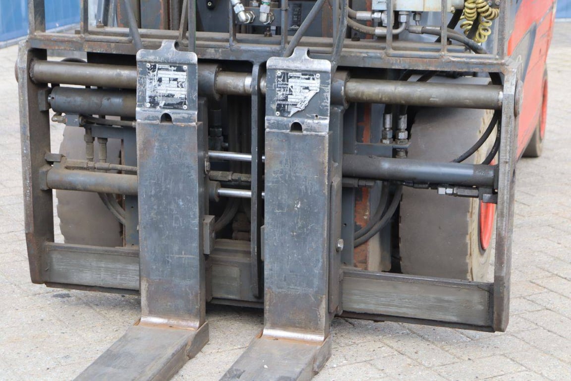 Forklift Linde E25 Electric 2500kg 4.2m 2016 2016 E25L-01 2016 1 Forklift image 12