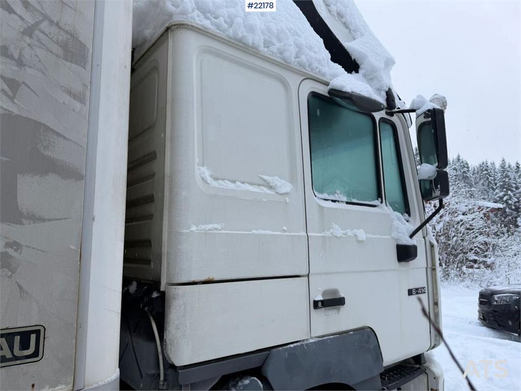 MAN 26.414 chassis med 2 vekselflak – girkasse skiftet 2000 22178 26.414 chassis med 2 vekselflak – girkasse skiftet 2000 ...