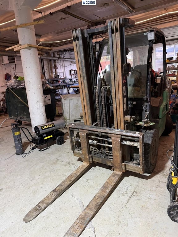 Mitsubishi FD30N forklift with side shift 2004 22159 FD30N forklift with side shift 2004 1 Forklift image 8
