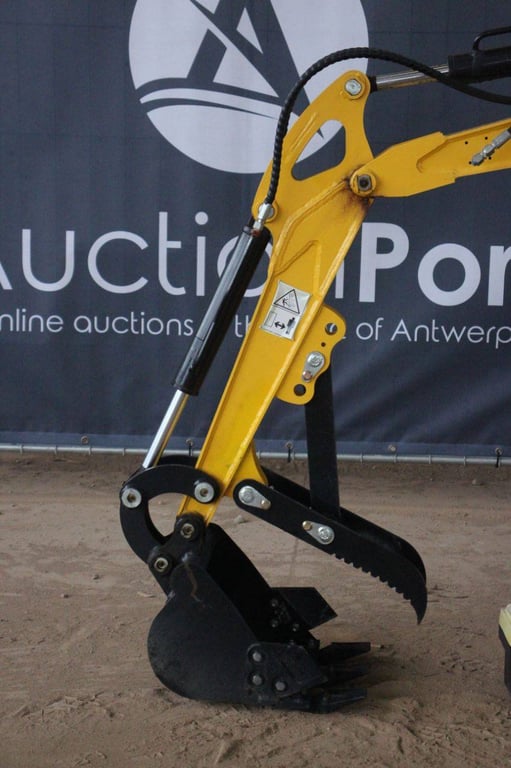 Mini Excavator AGT Industrial QH13R Diesel 2024 New 2024 AGT Industrial QH13R 2024 0 image 10