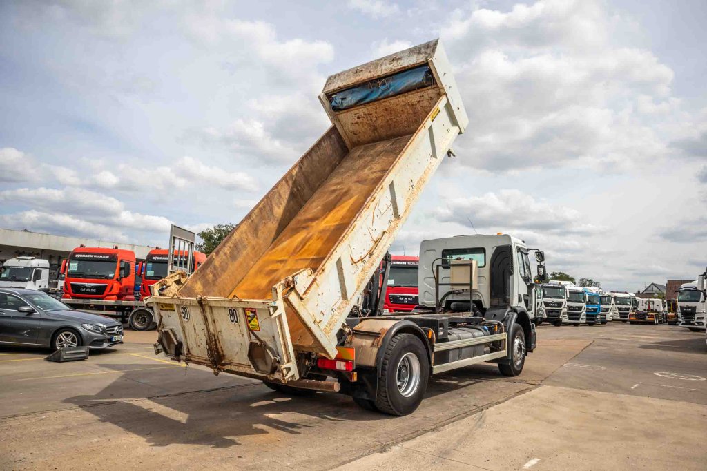 RENAULT PREMIUM 320DXI+BIBENNE+REMORQUANT 2009 E62171 Renault PREMIUM 320DXI+BIBENNE+REMORQUANT 2009 1 image 3