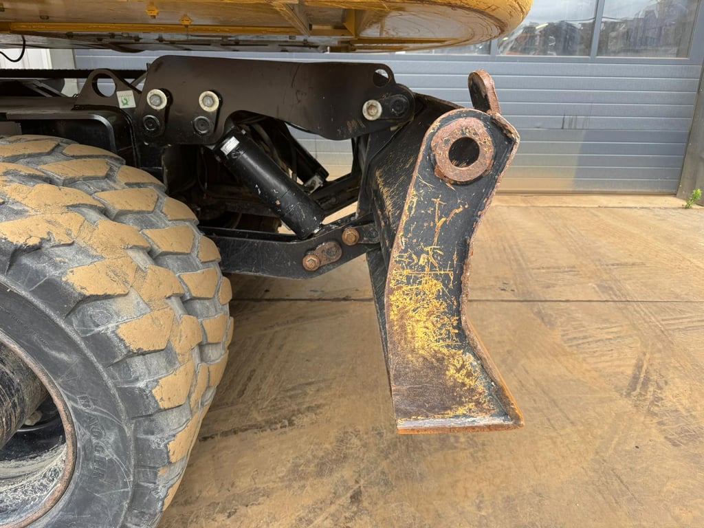 Caterpillar M320F 2017 00033460 M320F 2017 1 image 9
