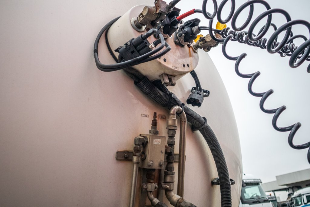 ETA CITERNE LAIT/MILCH/MILK 29000L 2012 E61295 ETA CITERNE LAIT/MILCH/MILK 29000L 2012 1 image 10