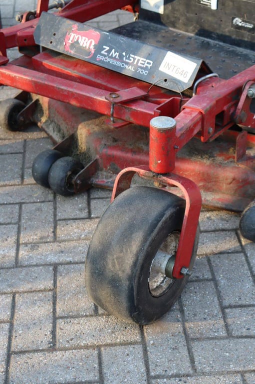 Toro Zeroturn 7000 Diesel Riding Mower 2014 2014 Zeroturn 7000 2014 1 image 12