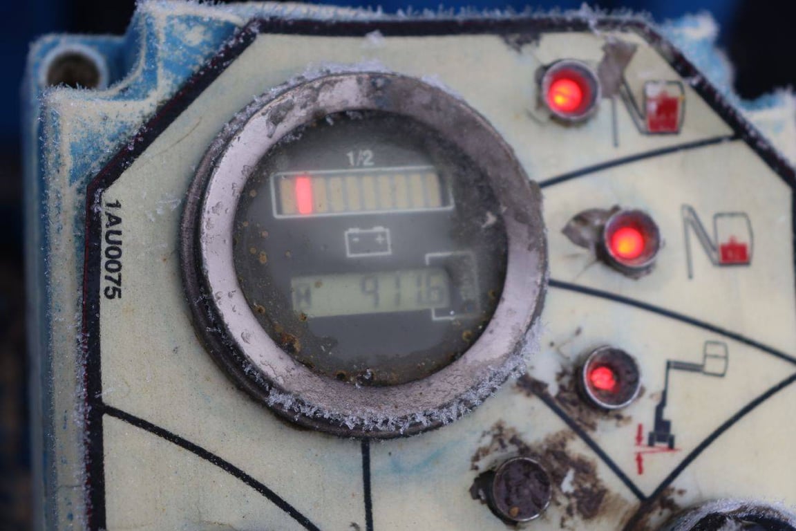 Mast lift ATN PIAF 880R Electric 8.8m 2015 2015 ATN PIAF 880R 2015 1 image 15