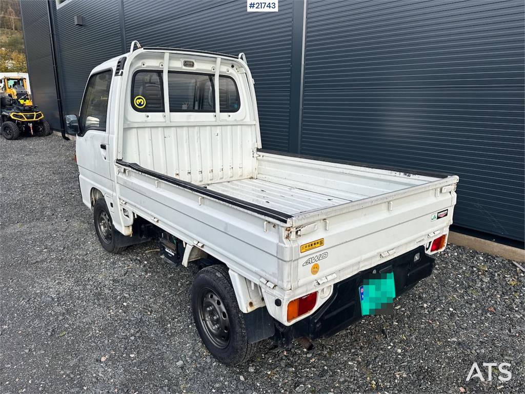 Subaru Sambar 4x4 truck. 1993 21743 Subaru Sambar 4x4 truck. 1993 1 Closed vans image 4