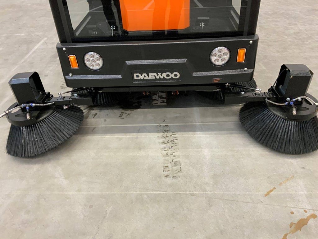 Daewoo DAS100 Electric Sweeper 1200W 2024 New 2024 DAS100 2024 0 image 13